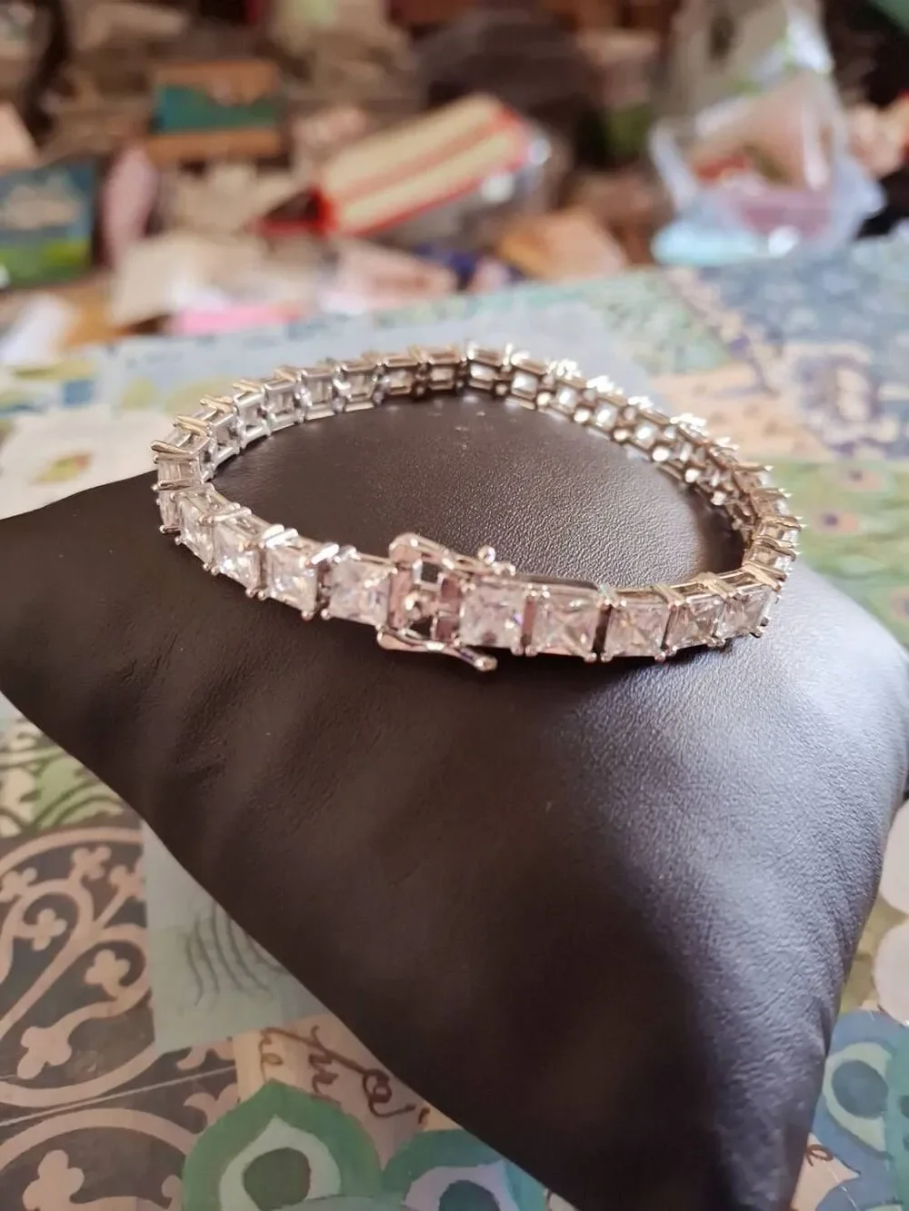 Moissanite sale certified